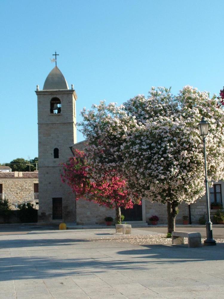 Papillo Resort Borgo Antico San Pantaleo Exterior foto