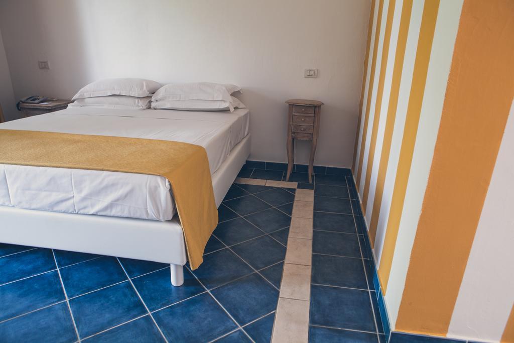 Papillo Resort Borgo Antico San Pantaleo Exterior foto