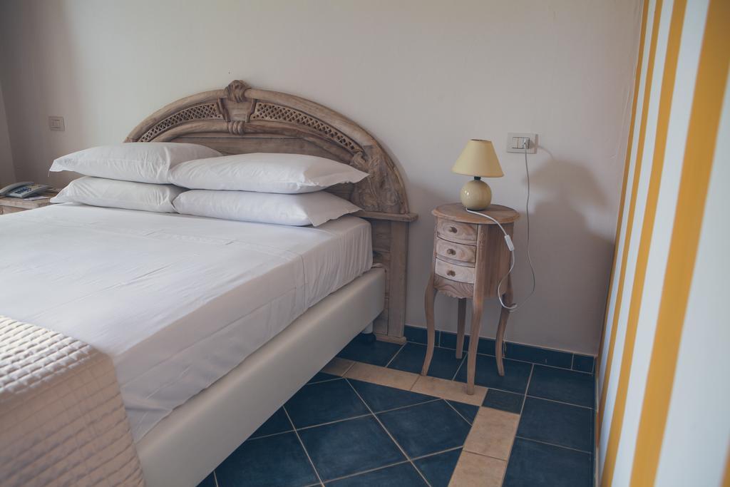 Papillo Resort Borgo Antico San Pantaleo Exterior foto