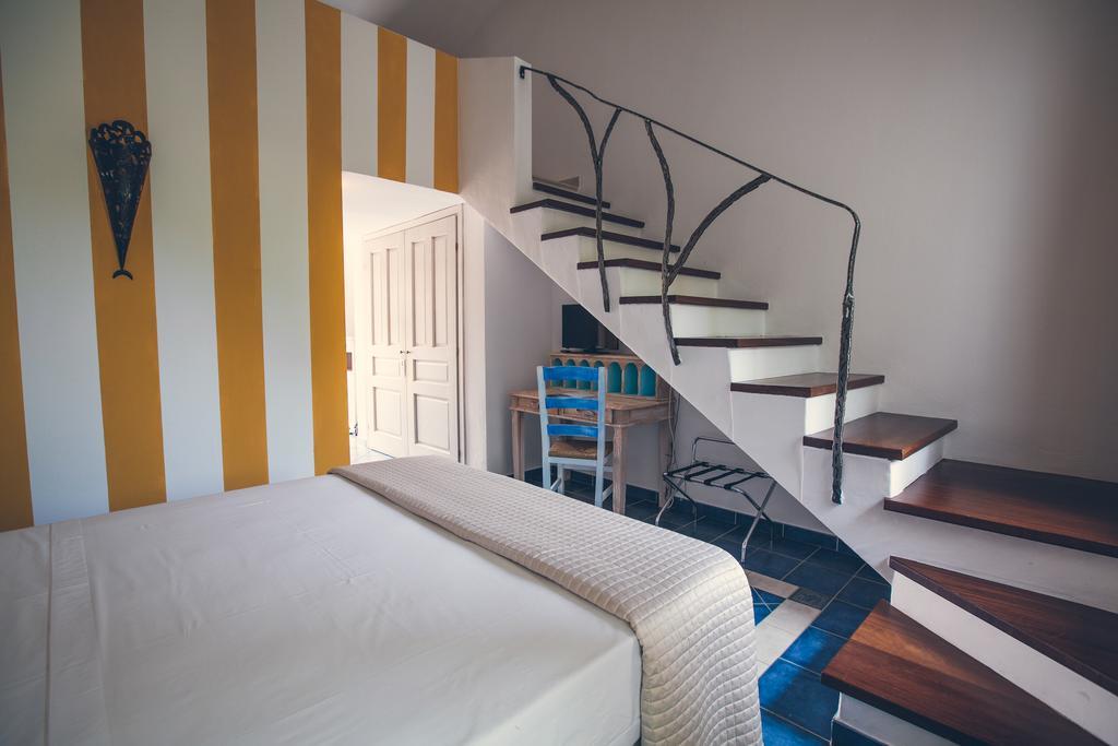Papillo Resort Borgo Antico San Pantaleo Exterior foto