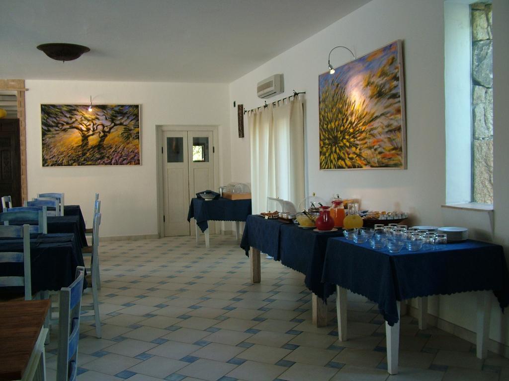 Papillo Resort Borgo Antico San Pantaleo Restaurante foto