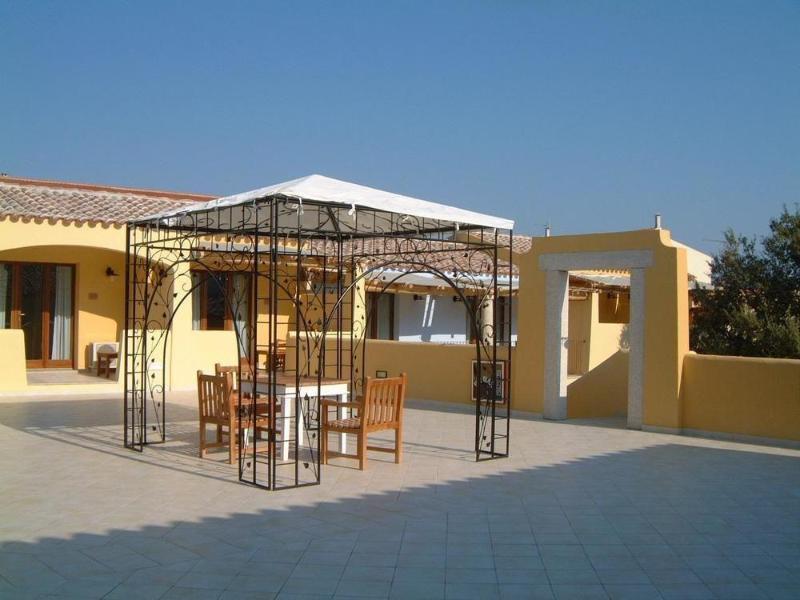 Papillo Resort Borgo Antico San Pantaleo Exterior foto