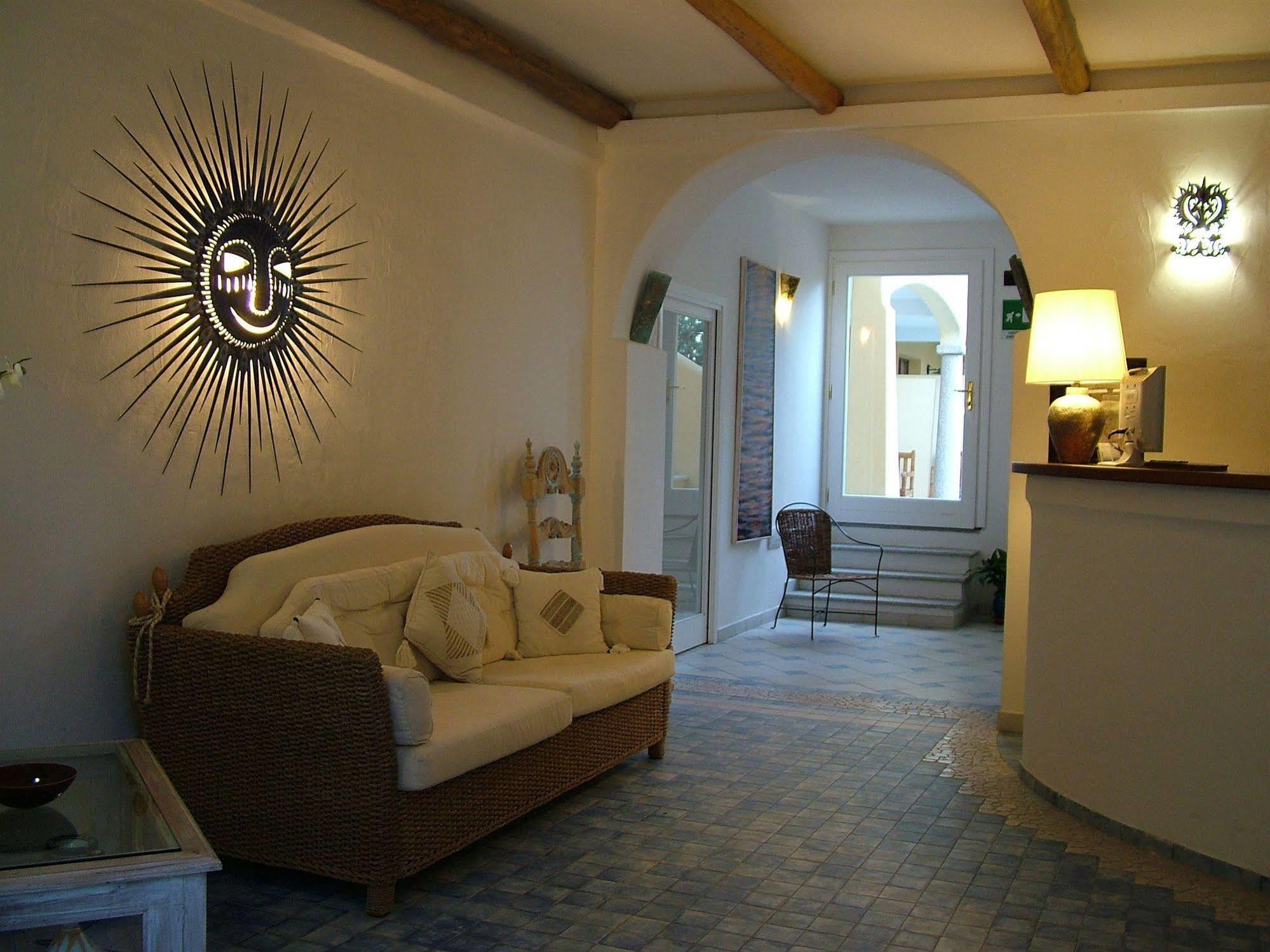 Papillo Resort Borgo Antico San Pantaleo Interior foto