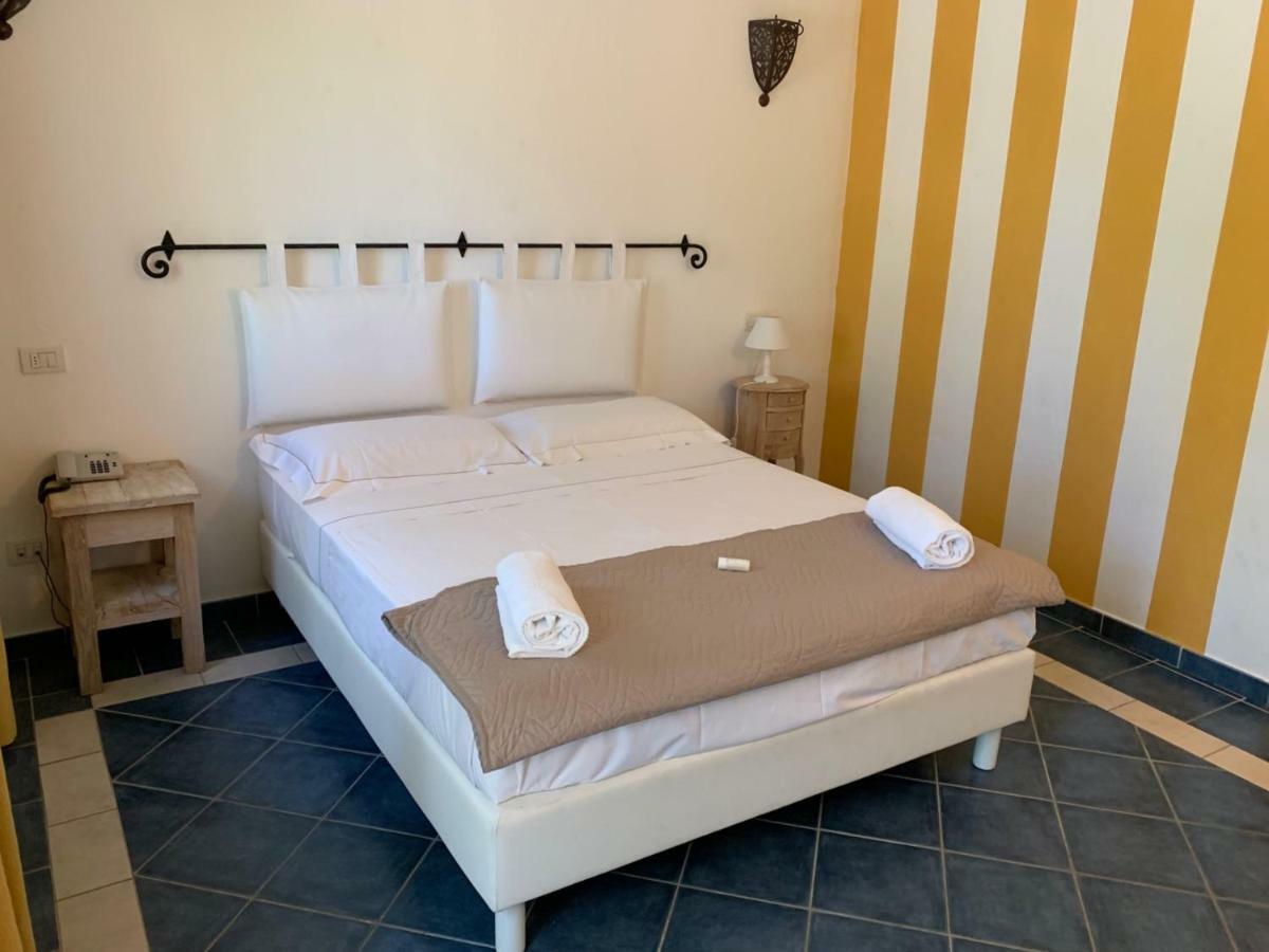 Papillo Resort Borgo Antico San Pantaleo Exterior foto